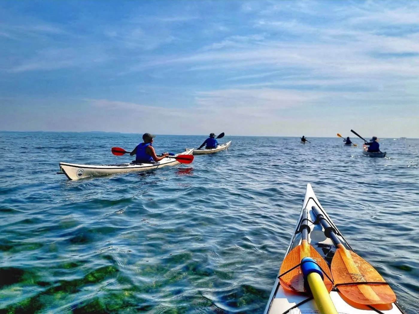 sea-kayaking-koh-chang-group-calm-morning