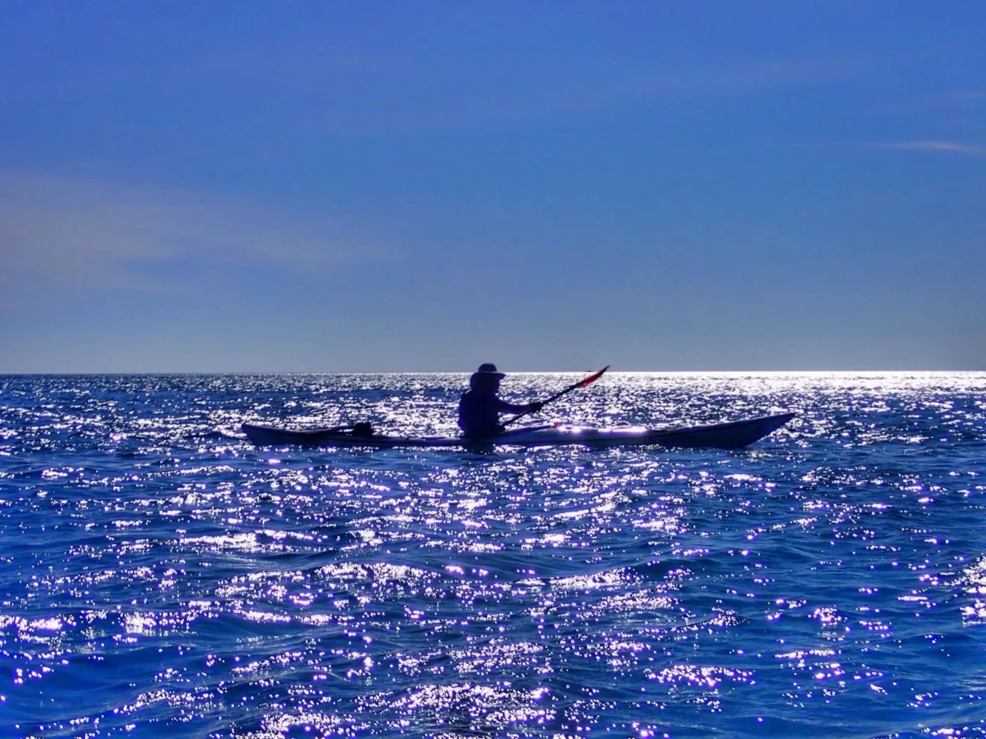 sea-kayaking-koh-chang-solo-paddler-blue-sea